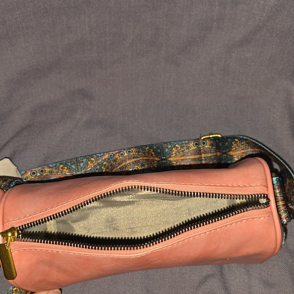 Salmon- Colored Handbag - Picture 4 of 6